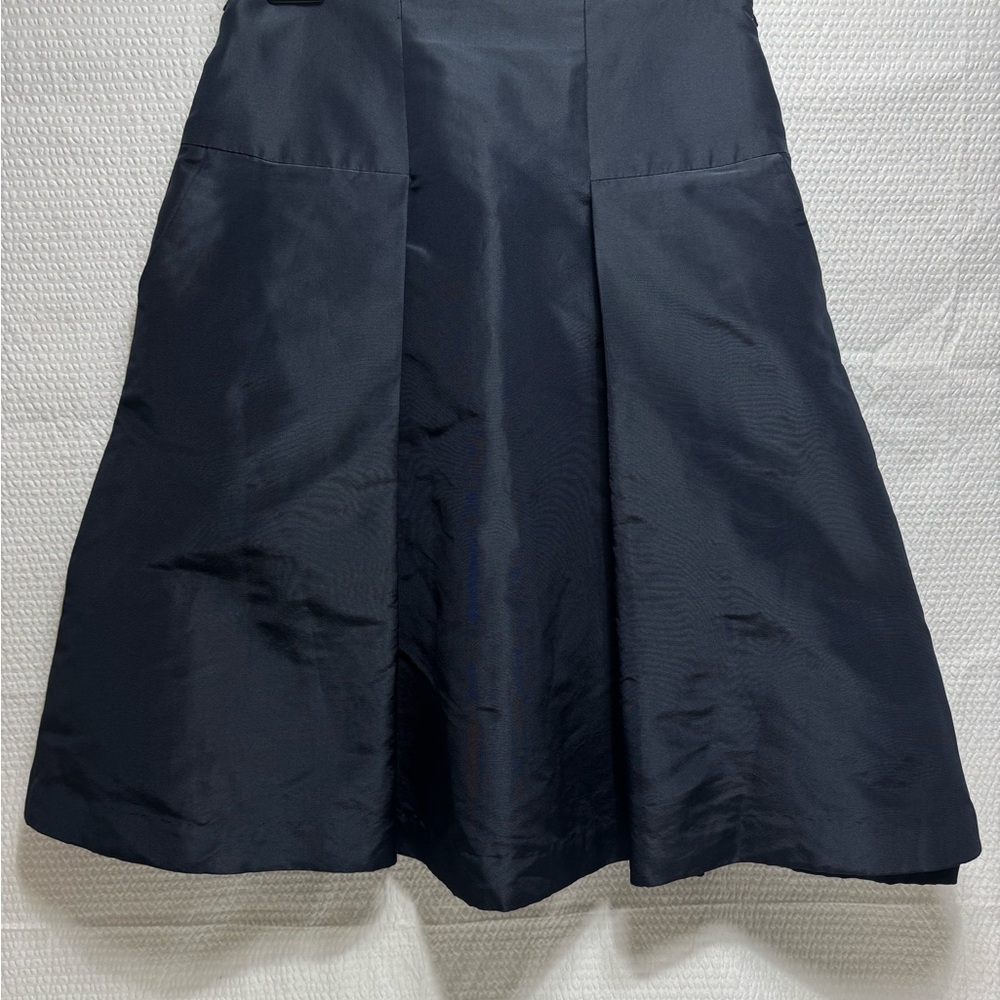Bill Blass Elegant navy  Women's Skirt 8